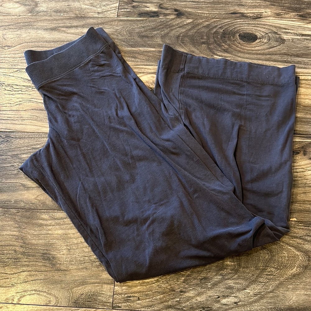 Wide leg VS pants